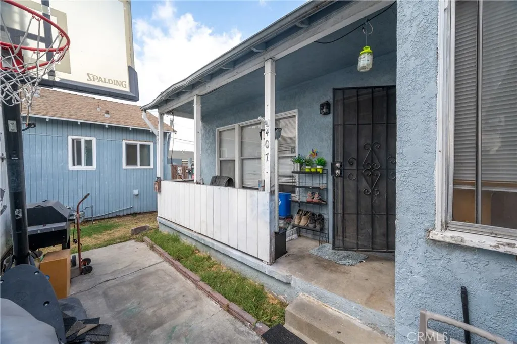 366 E Swope Street, Carson, California 90745 home-pic-46